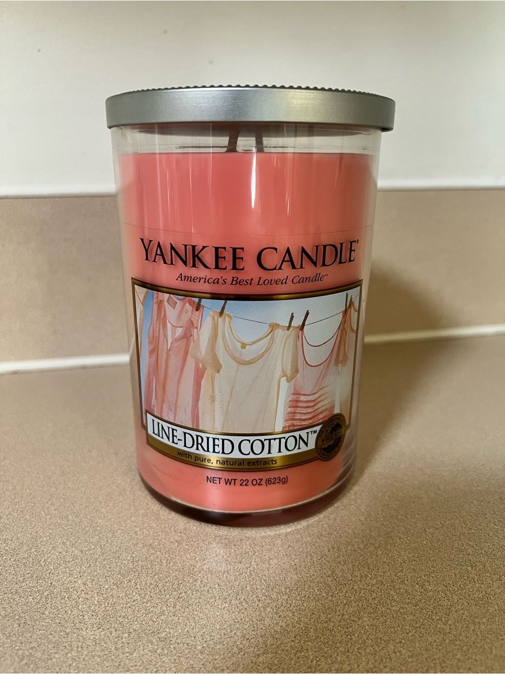 Yankee Candle Line-Dried Cotton Jar Candle - Coral